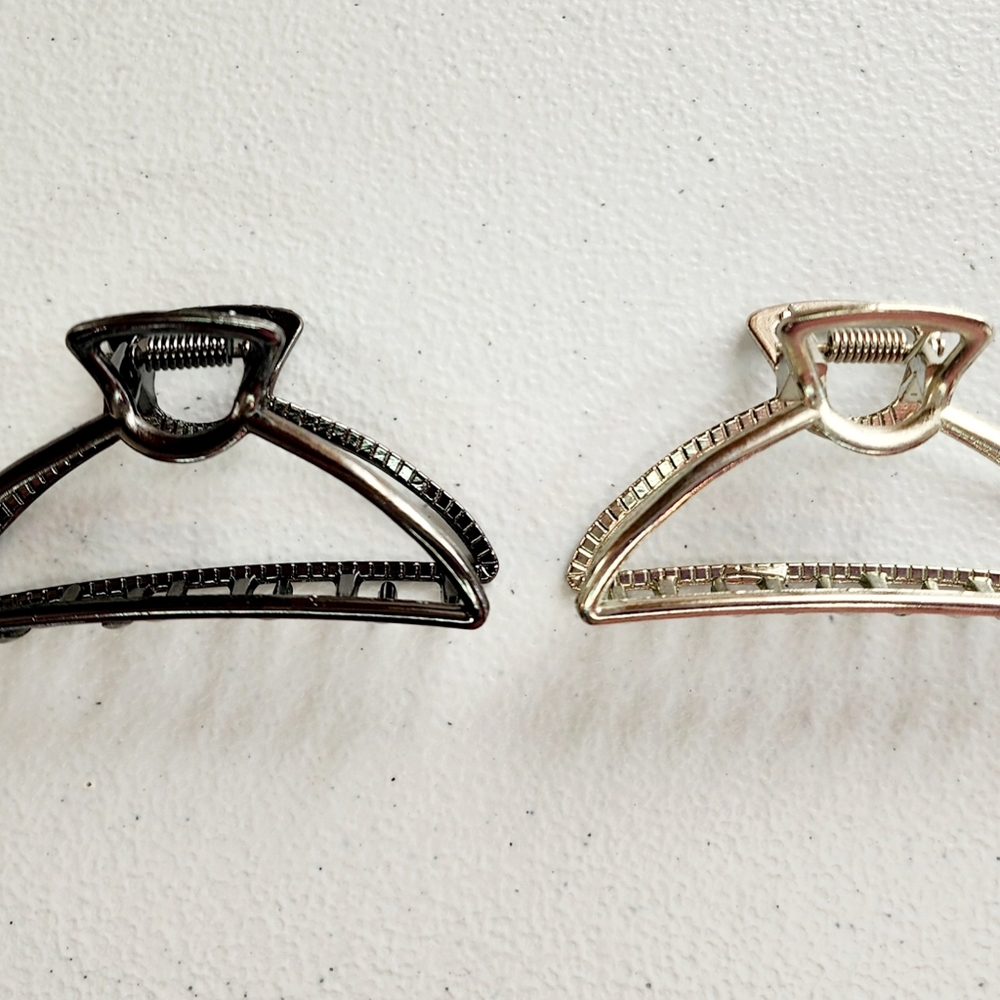 NWOT-Metal Hair Claws-Set of 2
